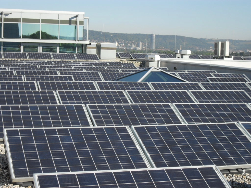 PV-Anlage auf dem Stadtwerke-Geschäftsgebäude