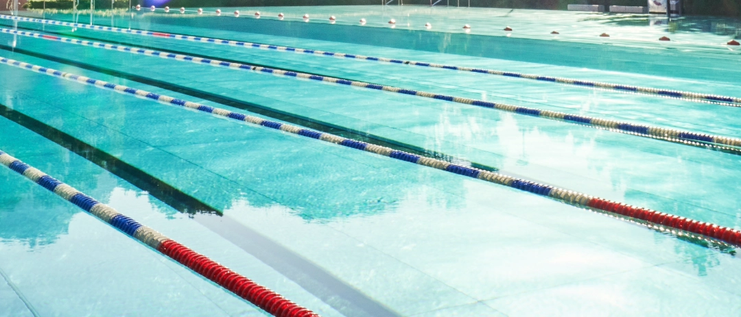 Das Schwimmbecken im Ostbad