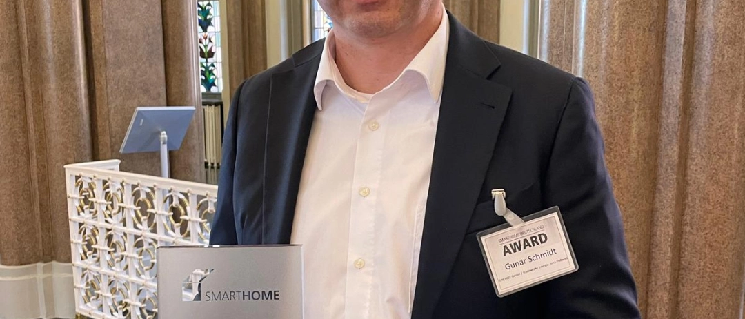 Gunar Schmidt mit dem smart home-Award