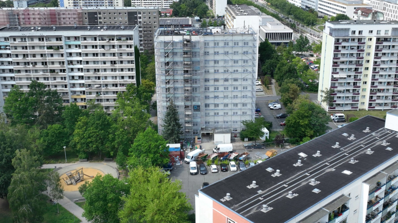 Sanierung der Ernst-Schneller-Straße 8 in Jena Lobeda