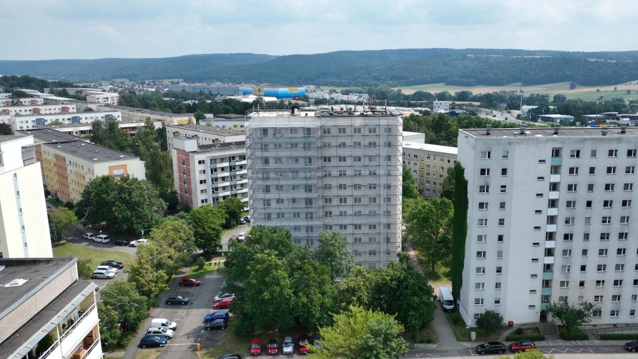 Sanierung der Ernst-Schneller-Straße 8 in Jena Lobeda