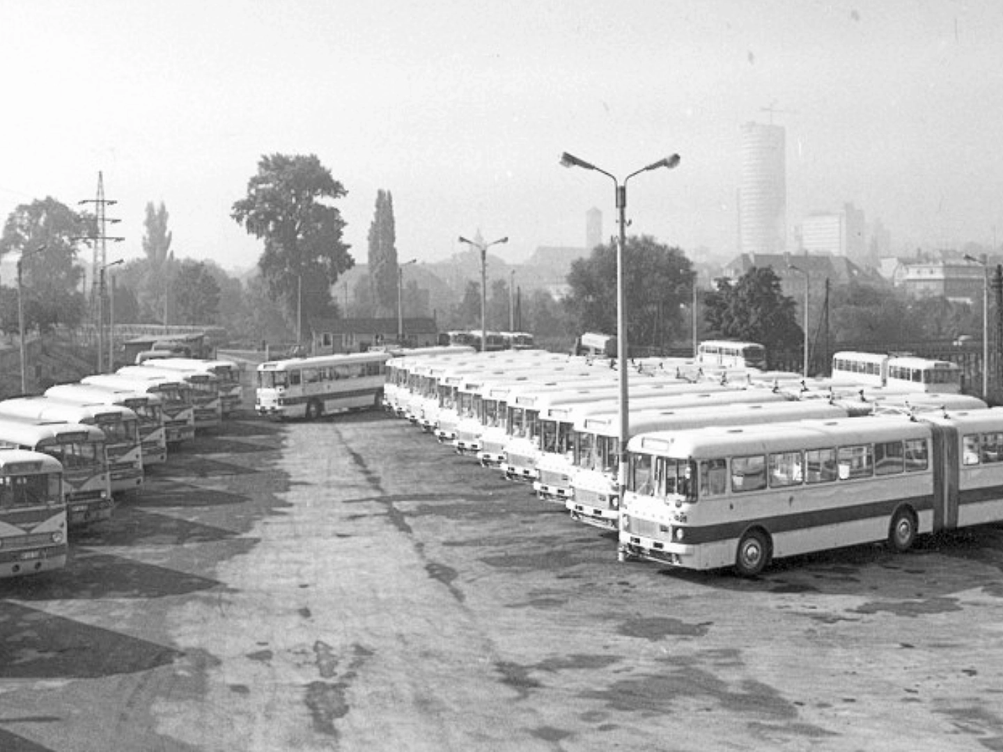 Busabstellung auf dem Gries 1972.
