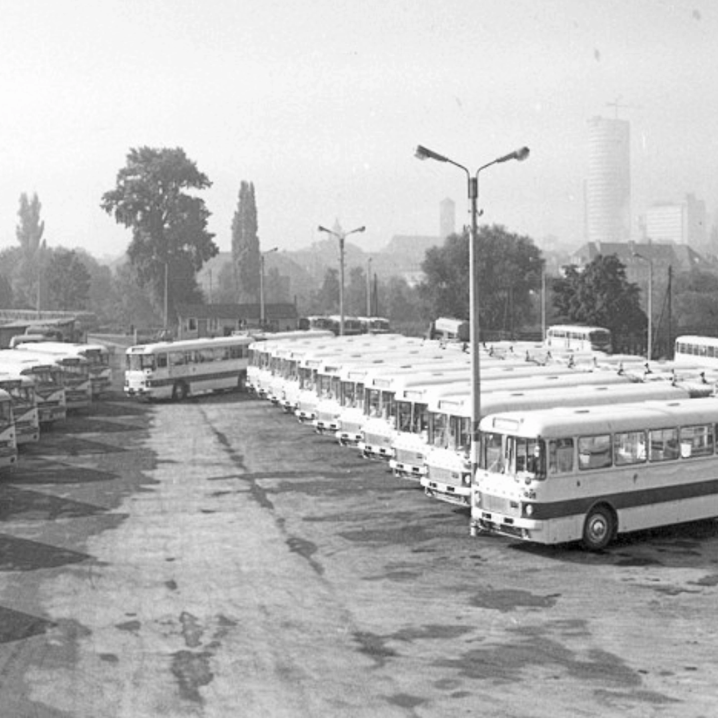 Busabstellung auf dem Gries 1972.