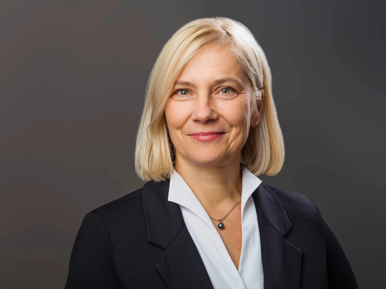 Portrait der Geschäftsführerin der Stadtwerke Energie Jena-Pößneck, Claudia Budich