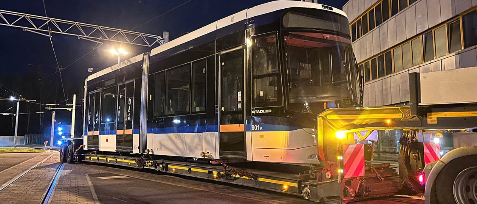 Ankunft der Lichtbahn in Jena