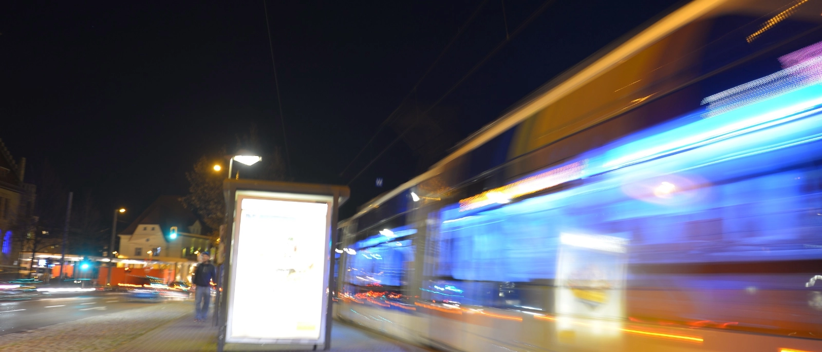  Linie 2 bei Nacht