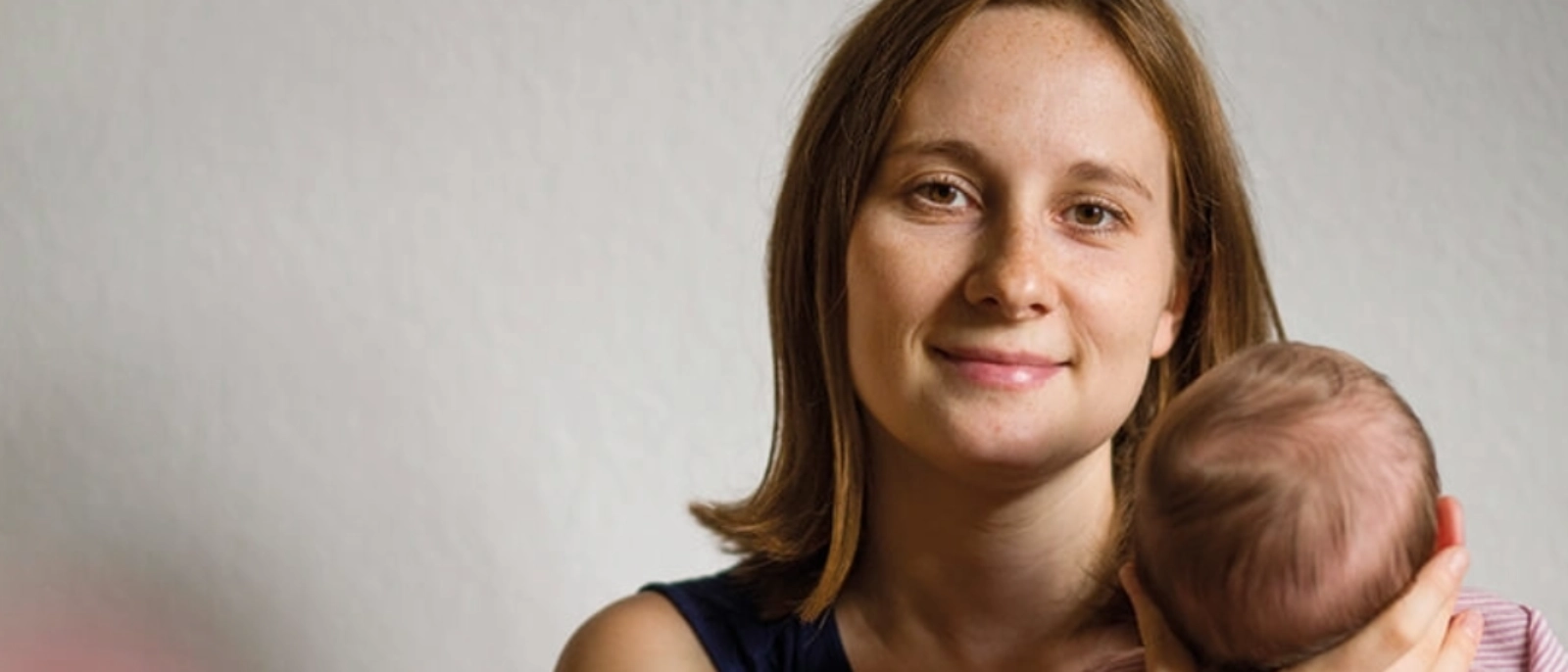 Erstes Baby im Geburtshaus: Der kleine Tomte und seine Mama Marie-Theres.