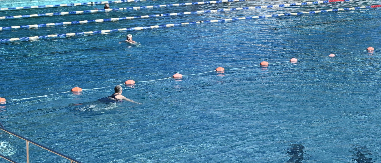 Das Schwimmbecken im Ostbad