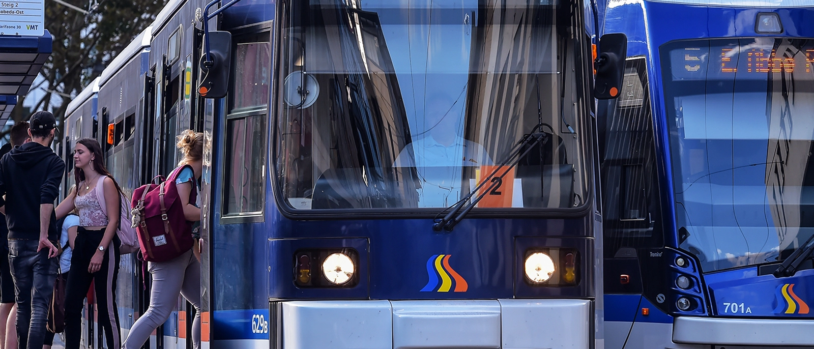 Straßenbahnen an der Umsteigestelle Holzmarkt