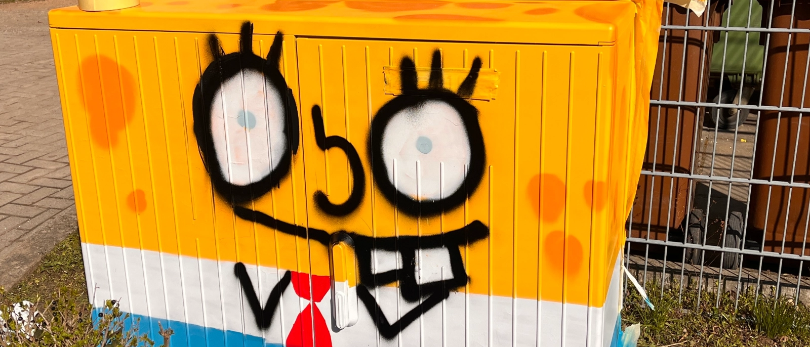 Ein farbenfroher Stromkasten im Südviertel, der sich sehen lassen kann!