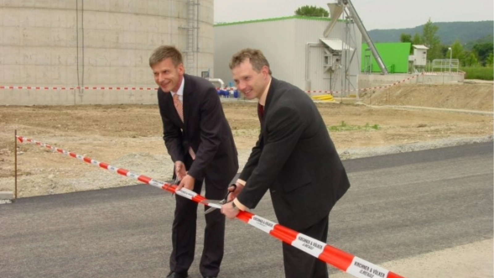 2008: Eröffnung der Biogasanlage in Jena-Zwätzen.