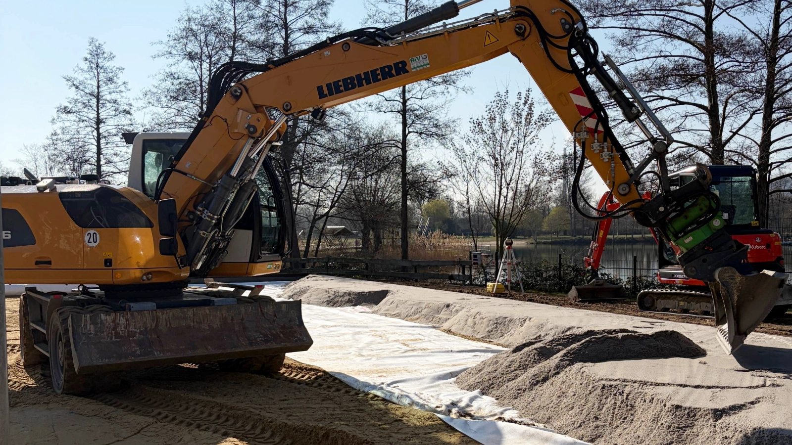 Der Bau der zwei neuen Plätze am Strandschleicher schreitet planmäßig voran. 