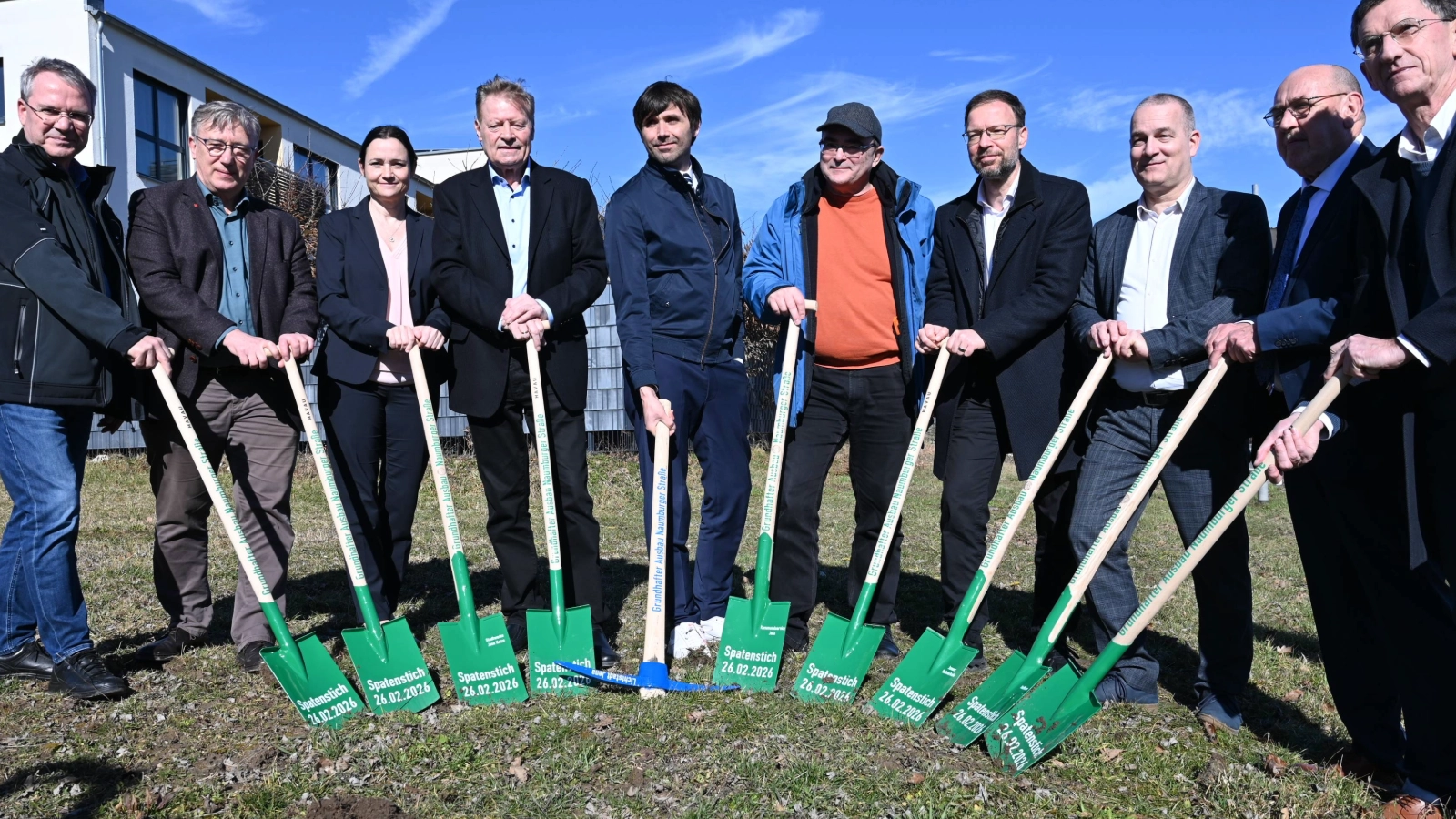Mit einem symbolischen Spatenstich hat die Stadt Jena den Startschuss für eines der größten Infrastrukturprojekte der kommenden Jahre gegeben