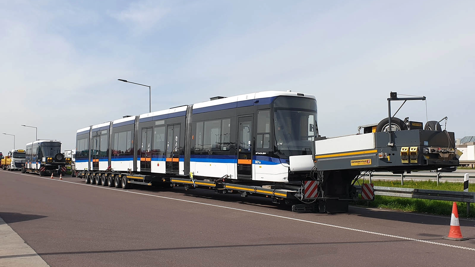Lieferung der Lichtbahn 