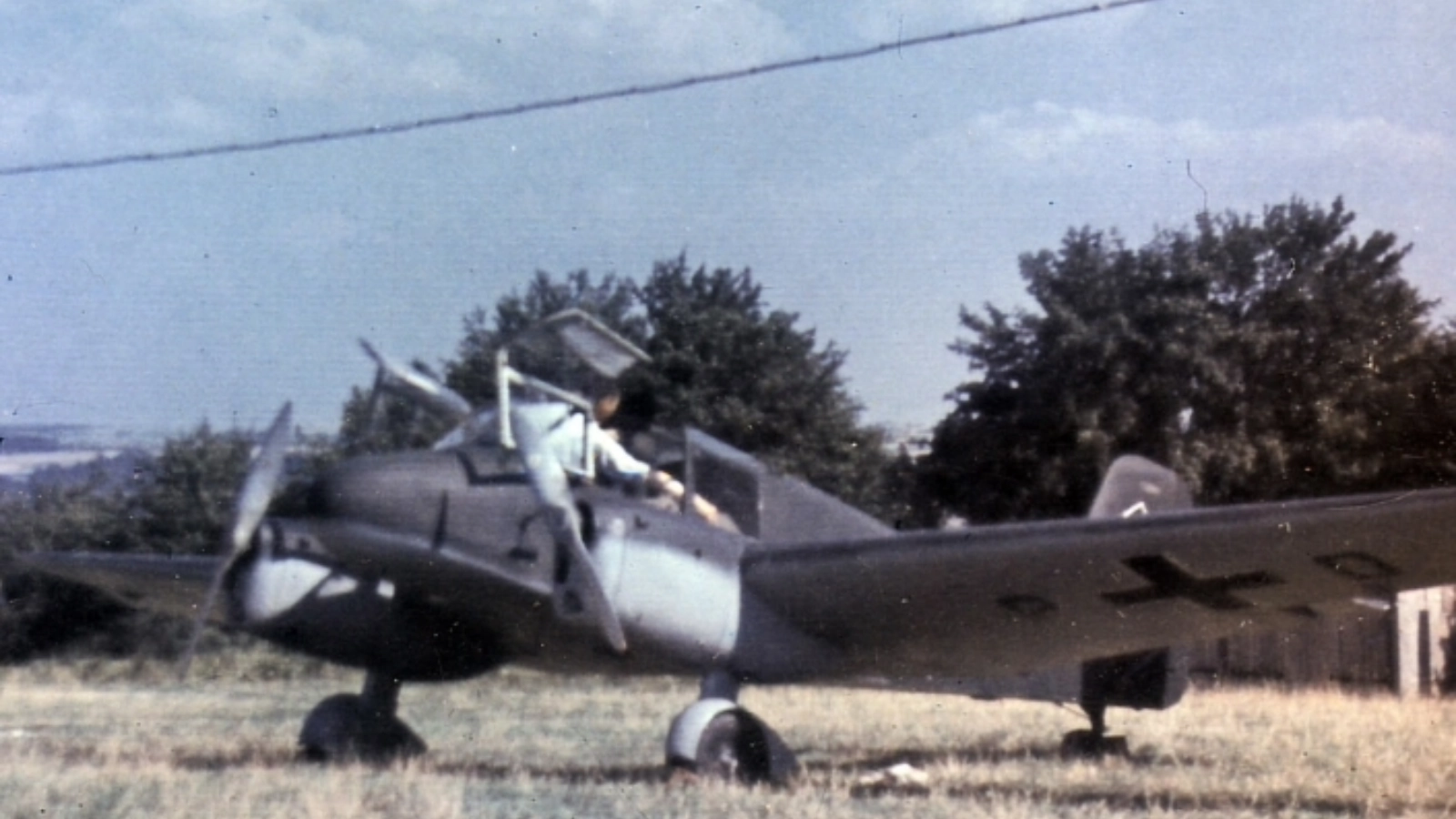 Eine Go 150 auf dem Flugplatz Schöngleina, etwa 1944.
