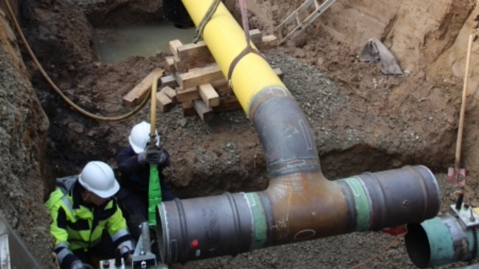 Arbeiten an der Gasbaustelle (3)