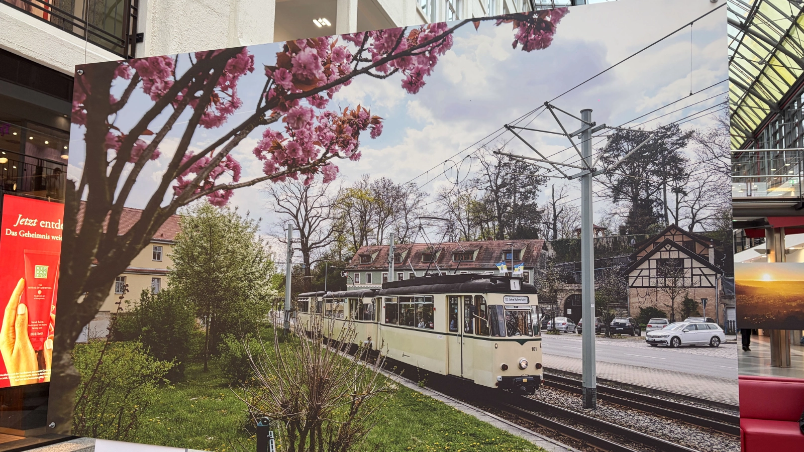 Historische Straßenbahn in Burgau - in der Goethe-Galerie 