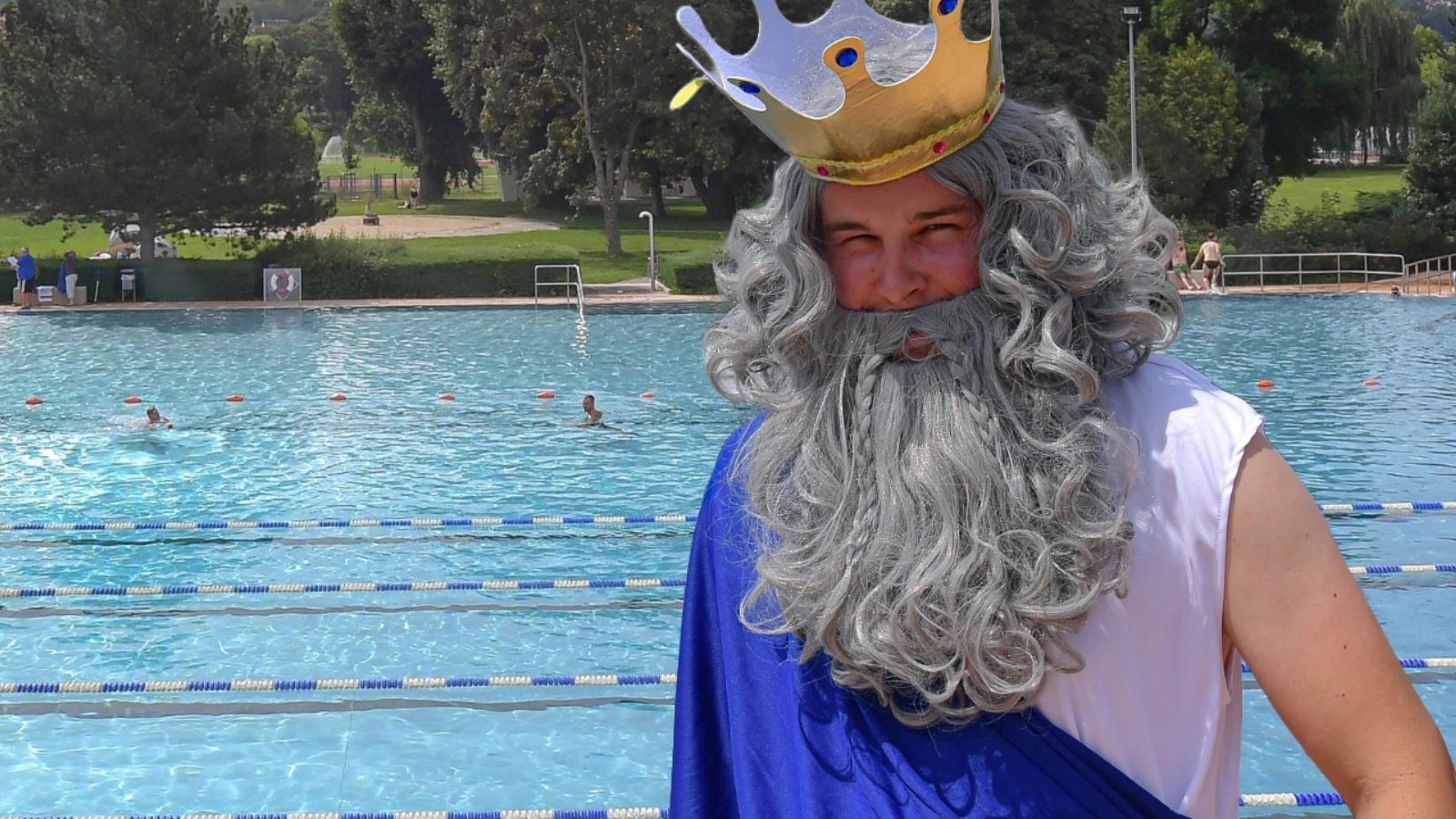 Neptun im Ostbad. Neptun im Ostbad.