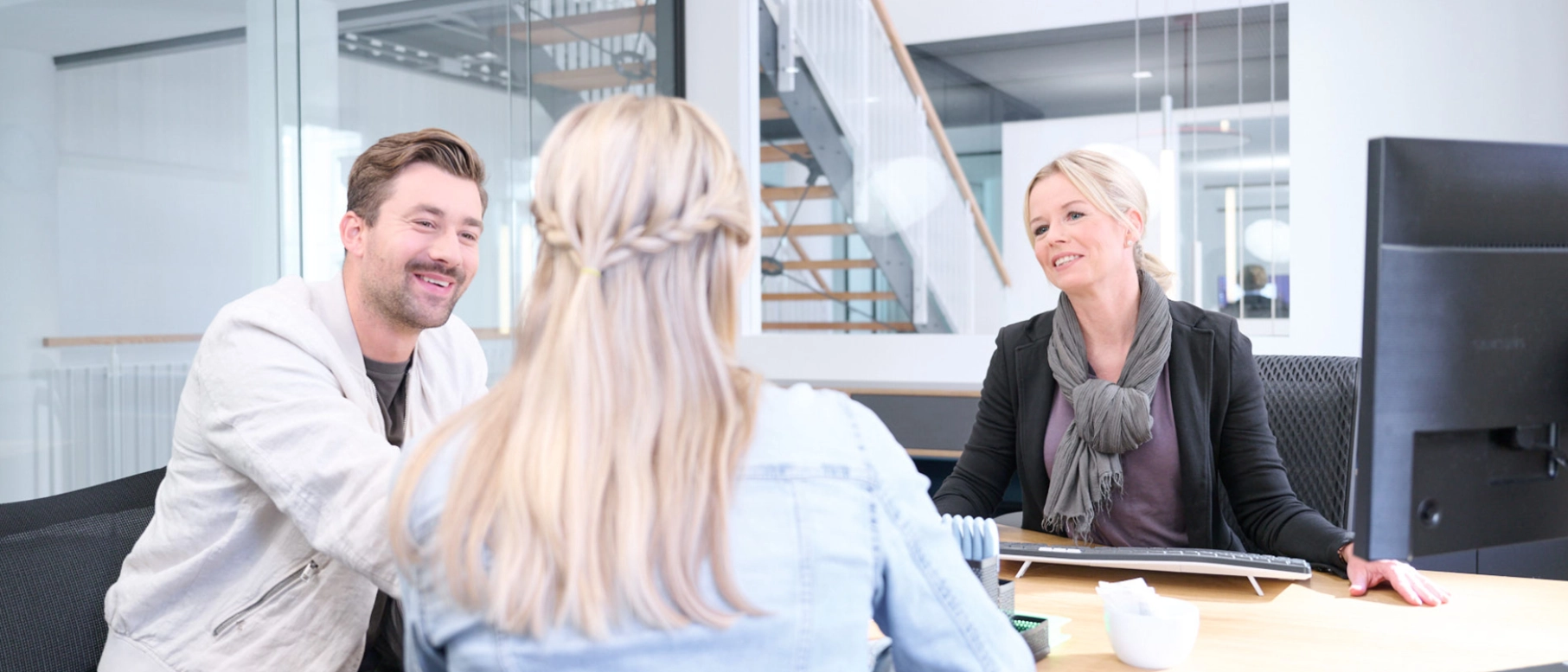 Kundenberatung im Servicecenter. Kundenberatung im Servicecenter.