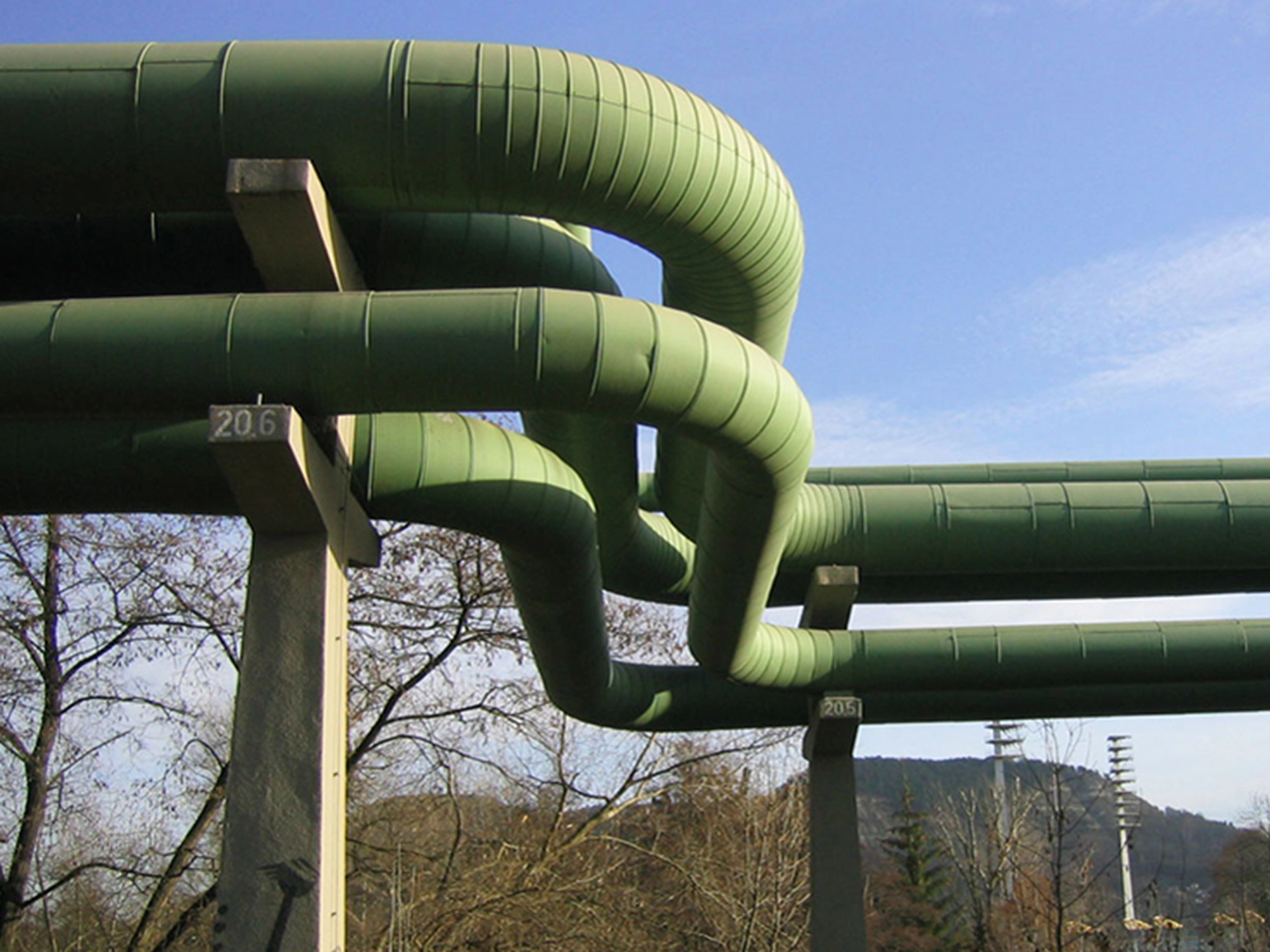 Fernwärmeleitungen im Paradies-Park Jena Fernwärmeleitungen im Paradies-Park Jena