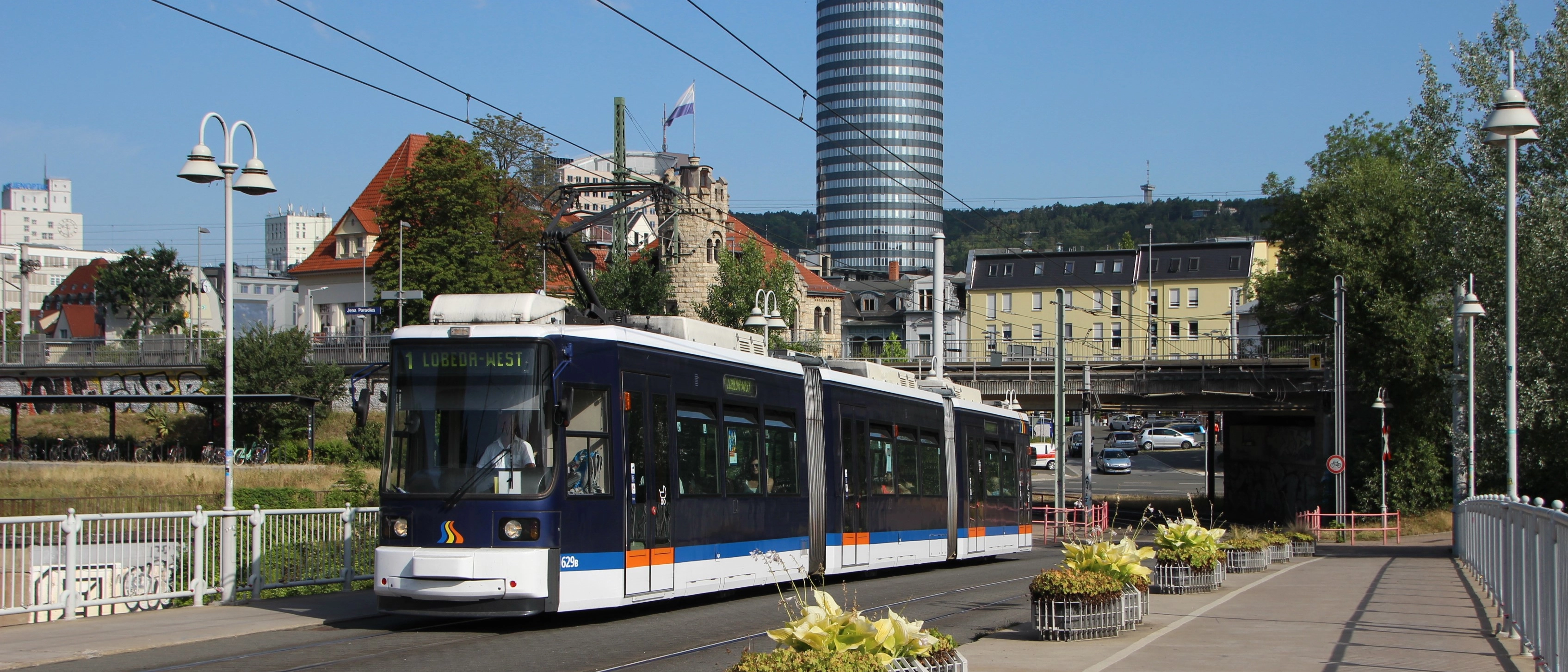 Straßenbahnen des Jenaer Nahverkehrs können gemietet werden