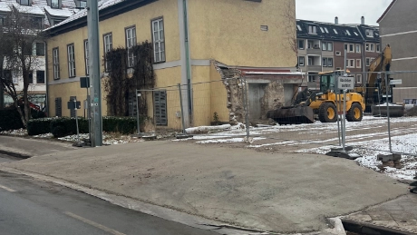 Construction site access road: 