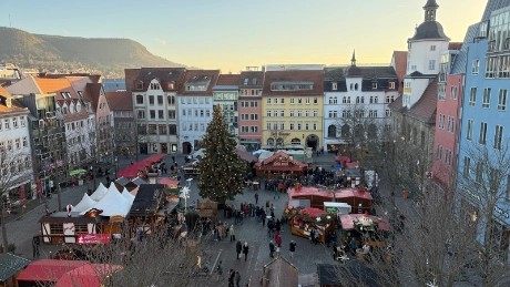 Ihre Bürofläche in zentraler Lage mit exklusiven Blick auf den Markt