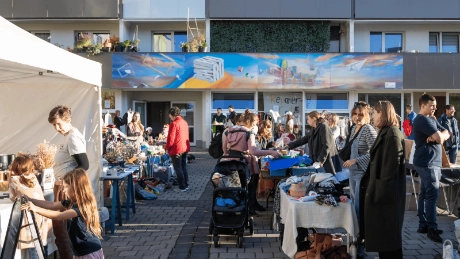 Floh- & Kreativmarkt mit Workshop Textilmalen