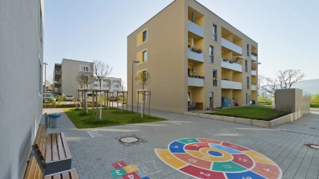 Barrierearme 2-Zimmer-Wohnung mit Gartenanteil und Option auf Küchenübernahme