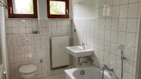 Schönes Wohnen in Hermsdorf - frisch renovierte 3 Raum WE