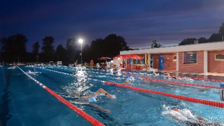 12-Stunden-Schwimmen im Ostbad