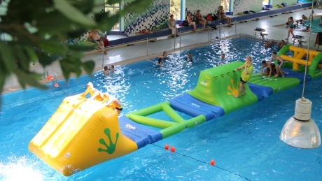 Sommerferien im GalaxSea: Spiel, Spaß und Schwimmabzeichen für Kinder