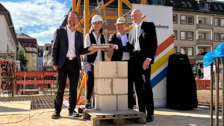 jenawohnen feiert Grundsteinlegung für das „Neue Saaltor“ 