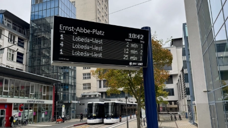 Weitere Haltestellen erhalten neues Fahrgastinformationssystem 