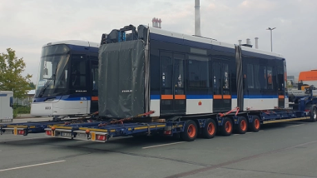 Fuhrpark des Jenaer Nahverkehrs füllt sich mit Lichtbahnen