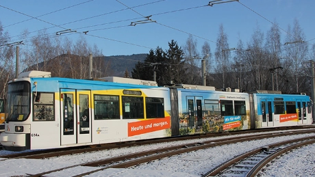 Wir für euch: Stadtwerke Jena Gruppe präsentiert sich auf neu gestalteter Straßenbahn