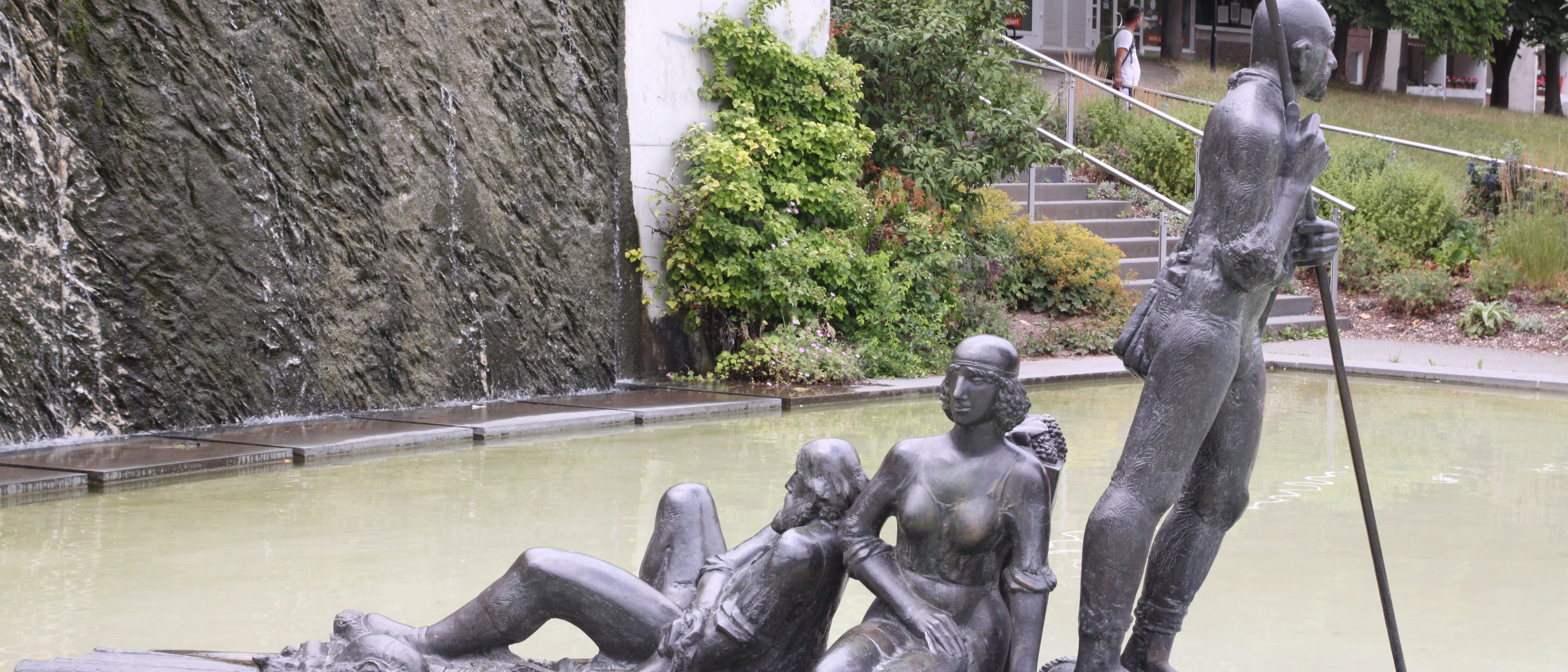 Der Flößer an der Wasserachse in Winzerla