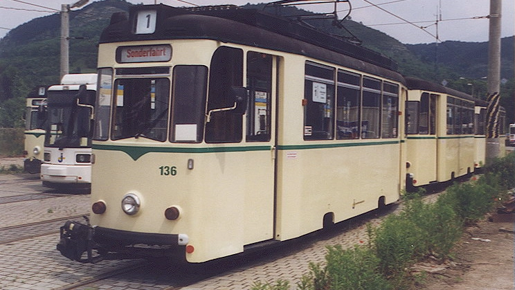 Triebwagen 1936 im Jahr 2001.