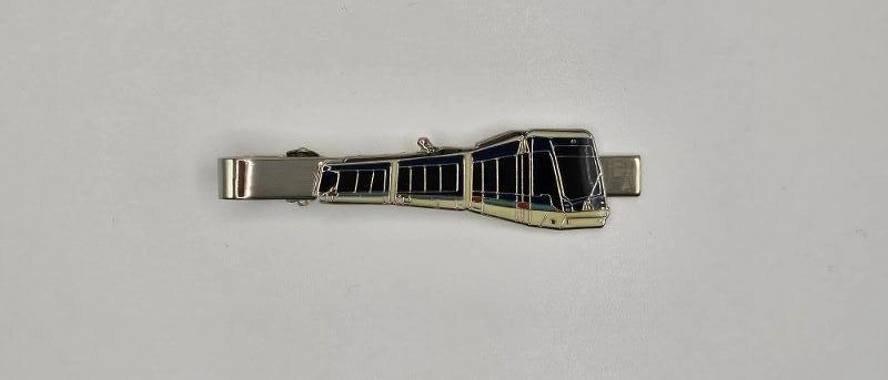 Eine Krawattenklammer mit dem Tramino. Eine Krawattenklammer mit dem Tramino.