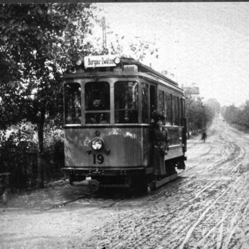 Triebwagen 19 (Görlitzer Wagen) in Zwätzen 1917.