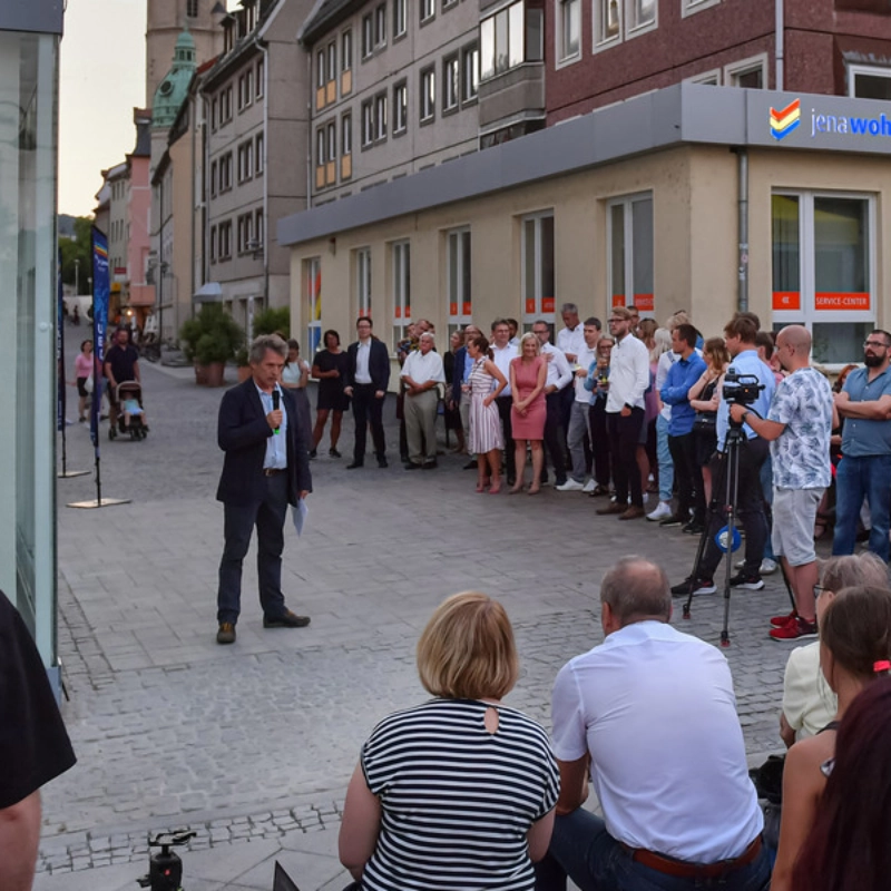 SWJ-Kundencenter Eröffnung Medienfassade