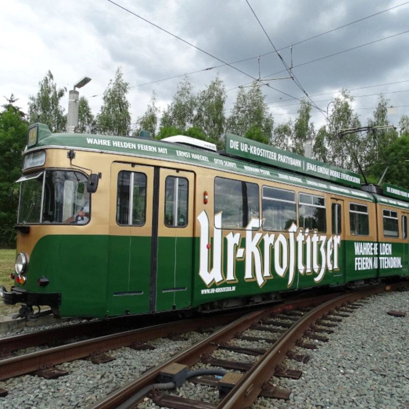 Partybahn mit Ur-Krostitzer-Beklebung 2020.